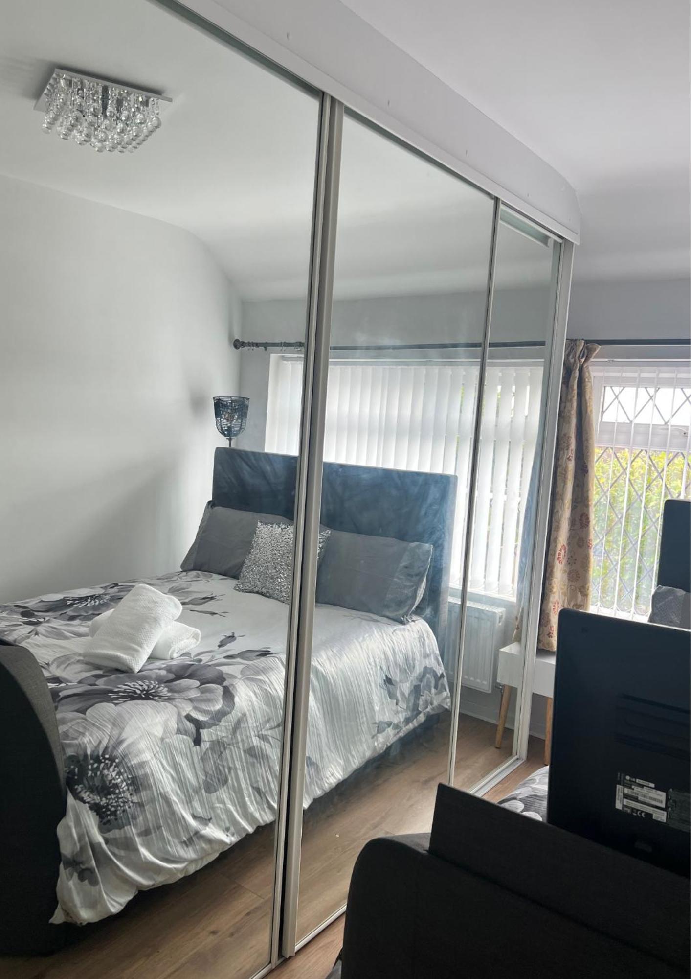 Double Room In Great Barr Near M5 - M6 - Parking - Tv Bed-Garden 伯明翰 外观 照片