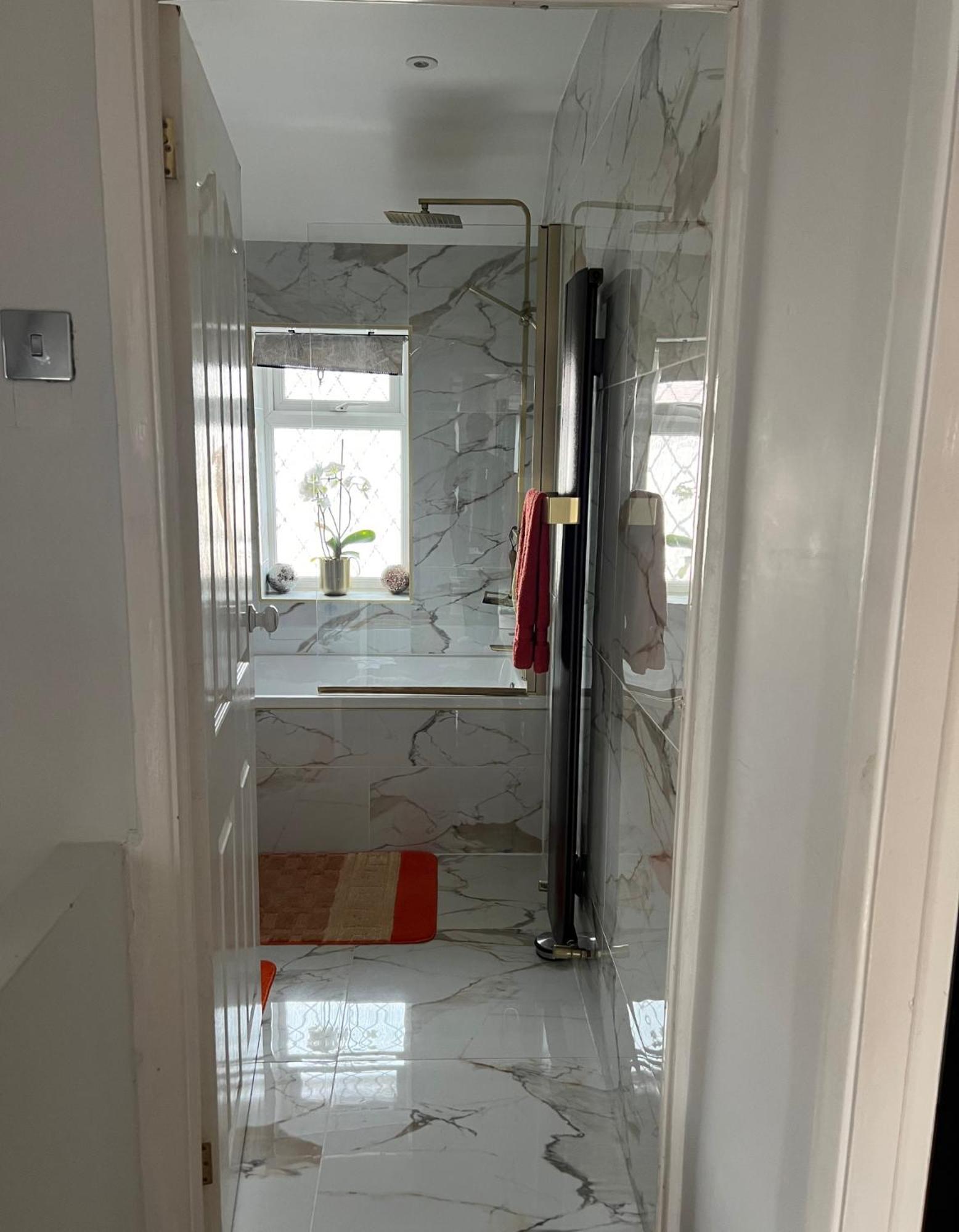 Double Room In Great Barr Near M5 - M6 - Parking - Tv Bed-Garden 伯明翰 外观 照片
