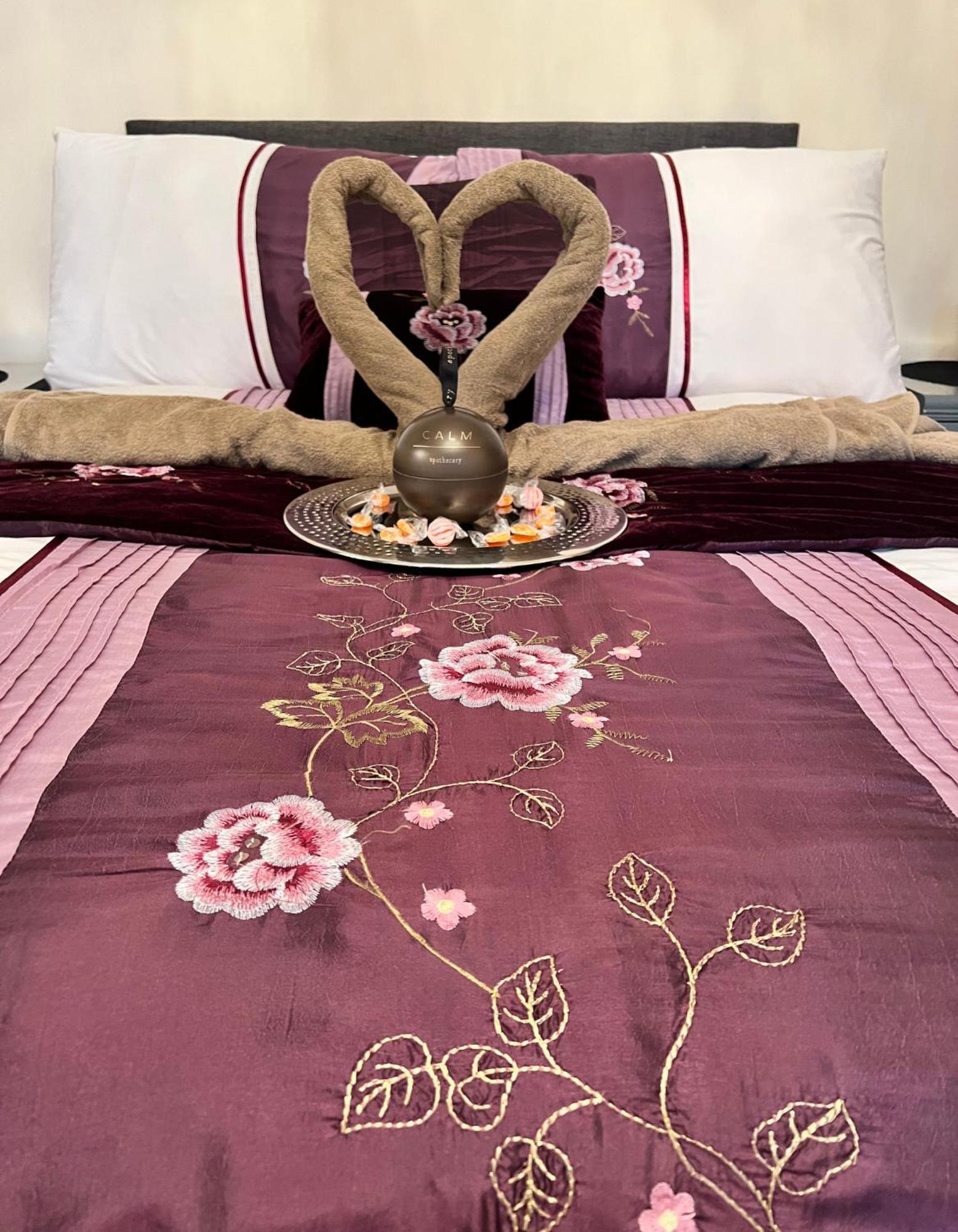 Double Room In Great Barr Near M5 - M6 - Parking - Tv Bed-Garden 伯明翰 外观 照片